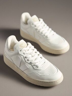 New! VEJA V-90 Sneakers